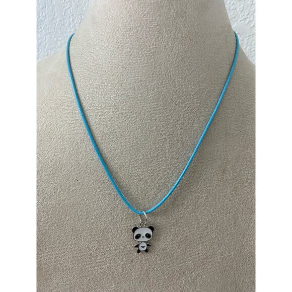 Panda pendant necklace - Picture 1 of 4